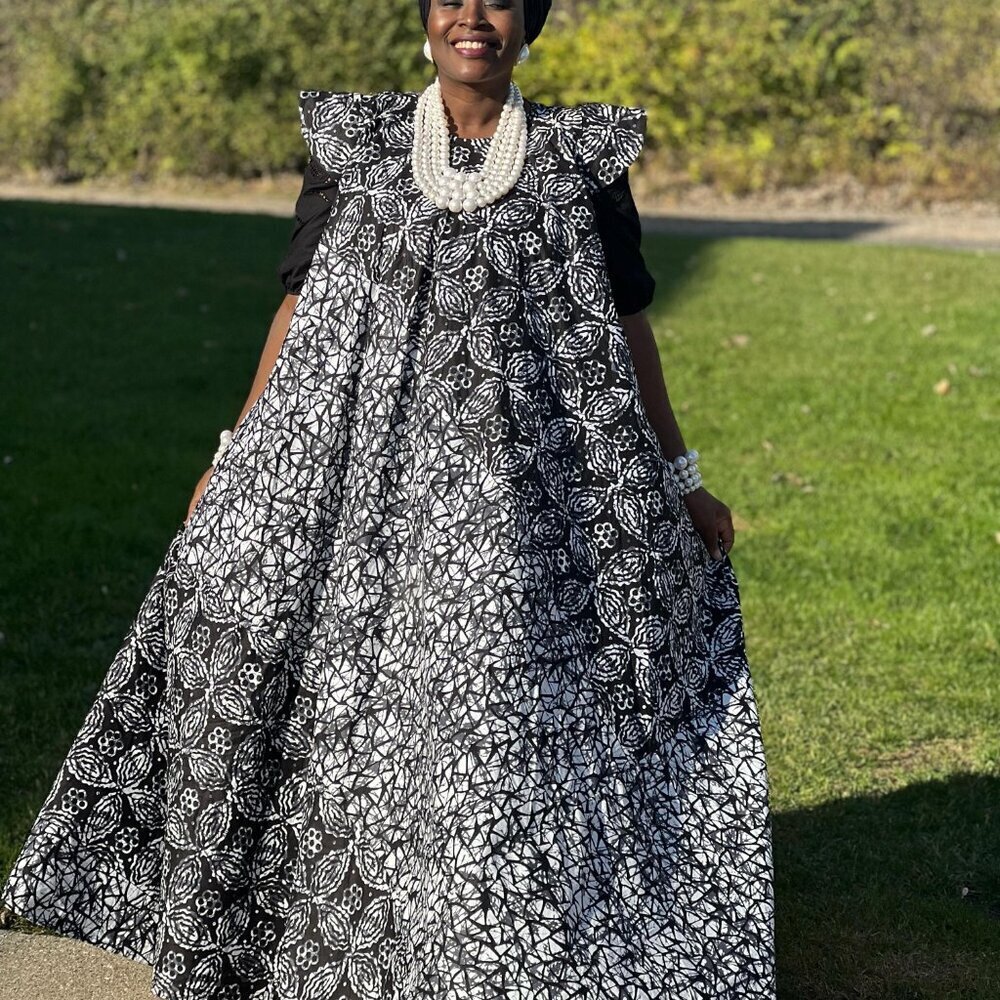 Handmade Complete Outfit With jewelry - Picture 3 of 6